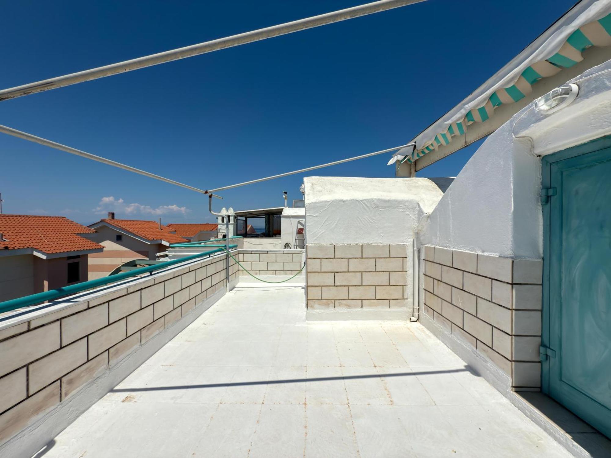 Emerald Seaside Apartment In Pefkohori Buitenkant foto